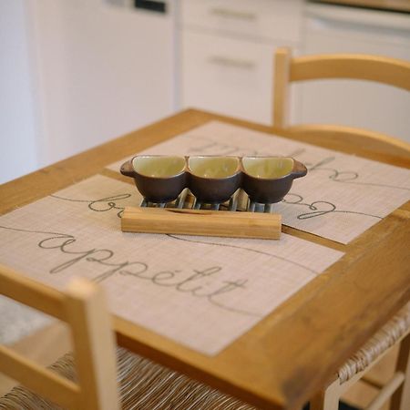 Chez Malo Apartment เปโรส กีเรค ภายนอก รูปภาพ